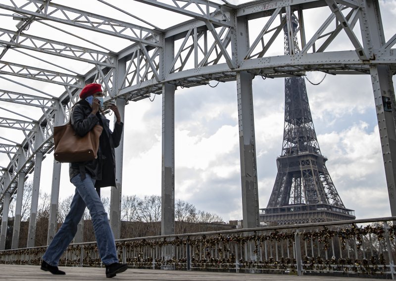Parižani puno manje borave kod kuće nego u prvom lockdownu, mjere su preslabe tvrde epidemiolozi