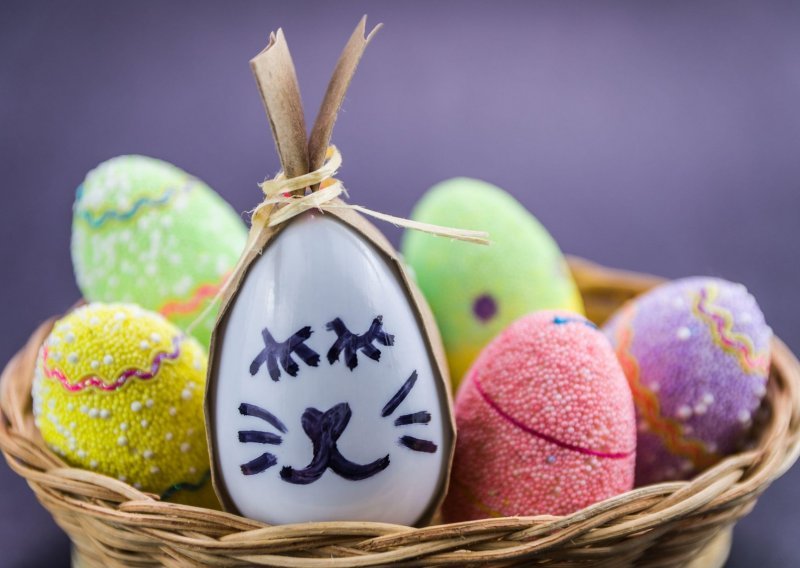 Znate li zašto ukrašavamo jaja za Uskrs? Evo i nekoliko ideja kako ih obojati prirodnim bojama