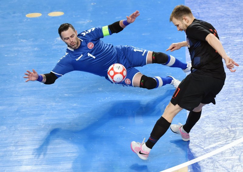 Hrvatska futsal reprezentacija 'počastila' je Dance s čak sedam golova i izborila izravan plasman na završni turnir