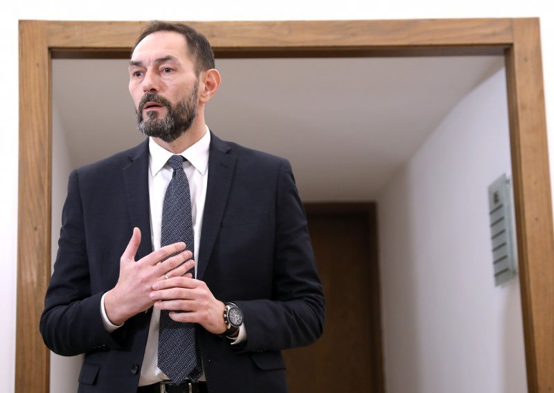 Suspendiran Dražen Jelenić, zamjenik glavne državne odvjetnice