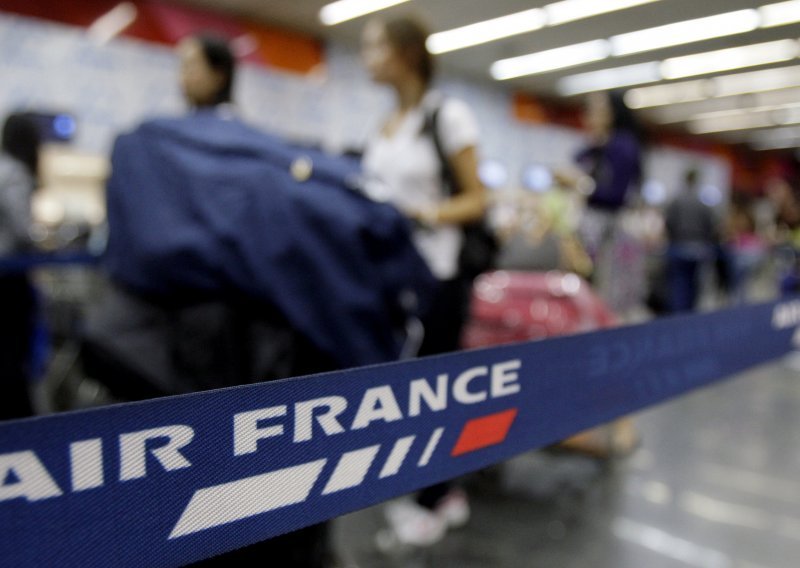 Avion Air Francea prizemljen zbog prijetnje bombom