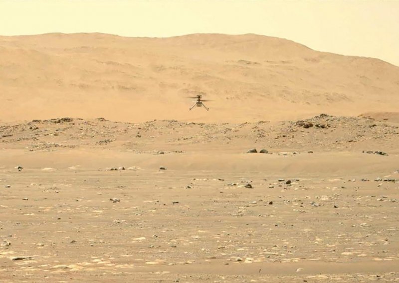 [VIDEO] Minijaturni NASA-in helikopter na Marsu izveo je najdulji let dosad