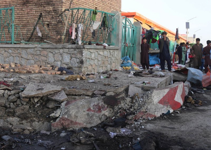 Eskalacija nasilja: U eksploziji autobombe najmanje 30 ubijenih Afganistanaca