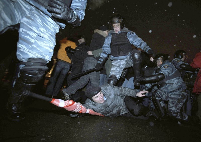 Moskovska policija uhitila 250 ljudi