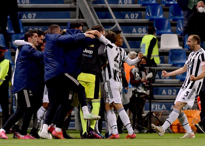 Nogometaši Juventusa rastužili Atalantu i Marija Pašalića te sezonu spasili trijumfom u Kupu