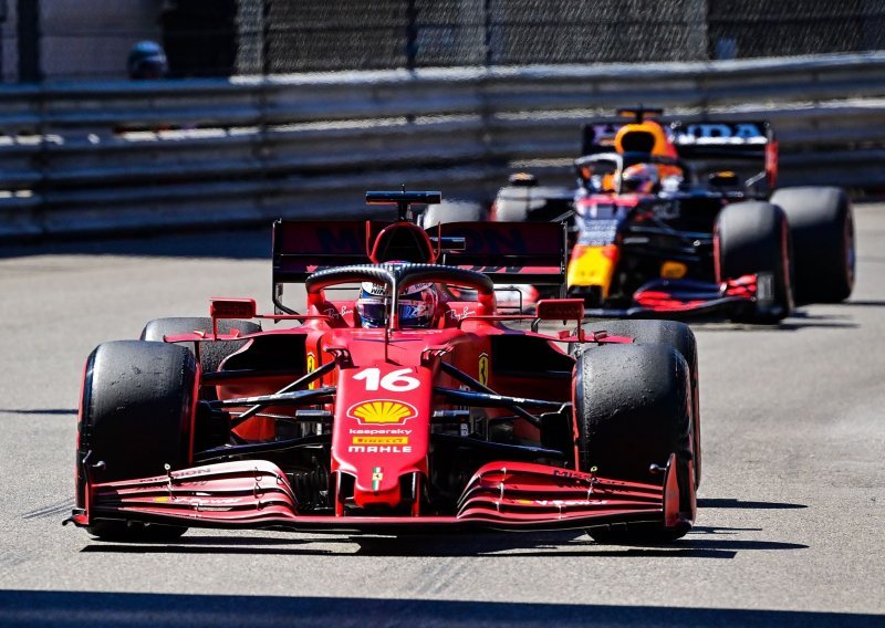 Ferrari je i dalje sjajan u Monte Carlu, Red Bull dominira, a aktualni prvak Lewis Hamilton se našao u neočekivanim problemima