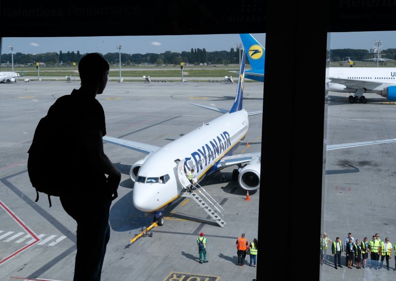 [VIDEO] U Zagreb sletio prvi zrakoplov Ryanaira, letjet će za Bruxelles dva puta tjedno
