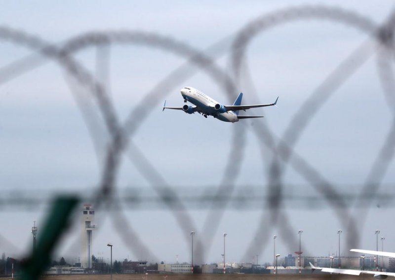U zrakoplovu uhićen oporbeni ruski političar, Borrell traži oslobađanje
