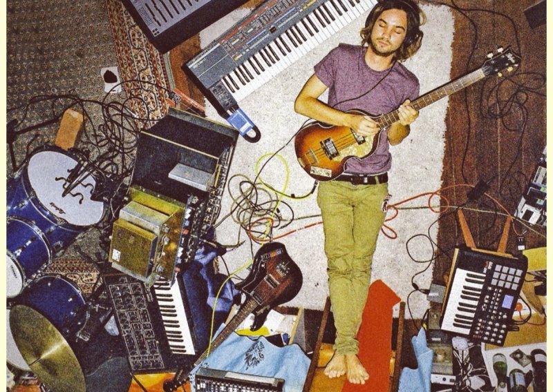 Tame Impala's Kevin Parker: In 10 years i'm gonna record in my low gravity studio on the moon!