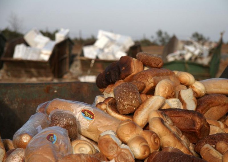 Na otpadu završavaju milijarde kuna vrijedna hrana, odjeća i urod