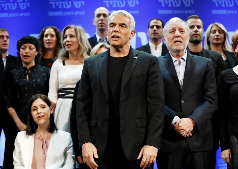 TV voditelj, MMA borac, najpoželjniji muškarac Izraela: Tko je Yair Lapid, čovjek koji je uspio srušiti nedodirljivog Netanyahua?