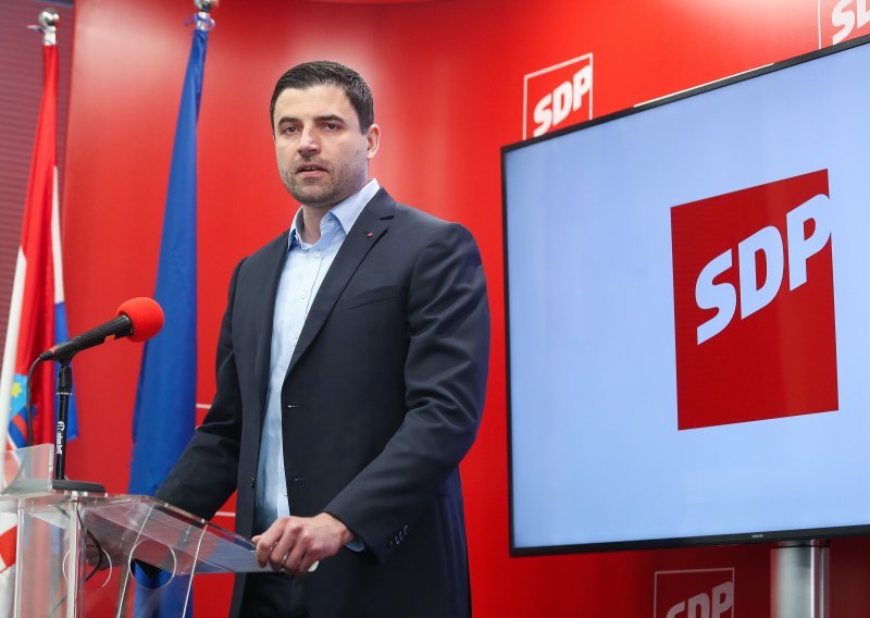 Bernardićev apel vodstvu stranke: Ako je cilj izbaciti mene, učinite to. Nemojte žrtvovati zagrebački SDP