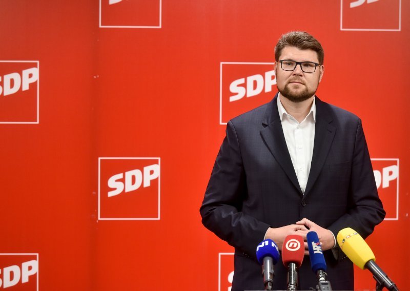 Izglasano raspuštanje članstva SDP-a u Zagrebu i Slavonskom Brodu