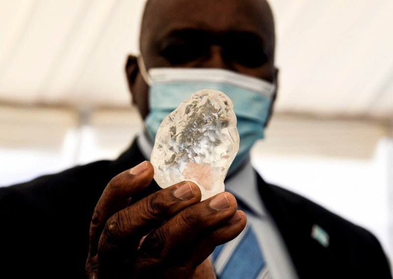 Otkriven jedan od najvećih dijamanata na svijetu: Velik je kao kokošje jaje i najčišće je kvalitete