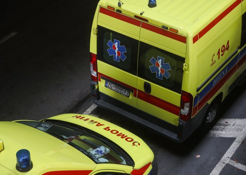 Ozlijeđena žena pronađena ispod podvožnjaka u Makarskoj preminula u vozilu hitne pomoći na putu za Split