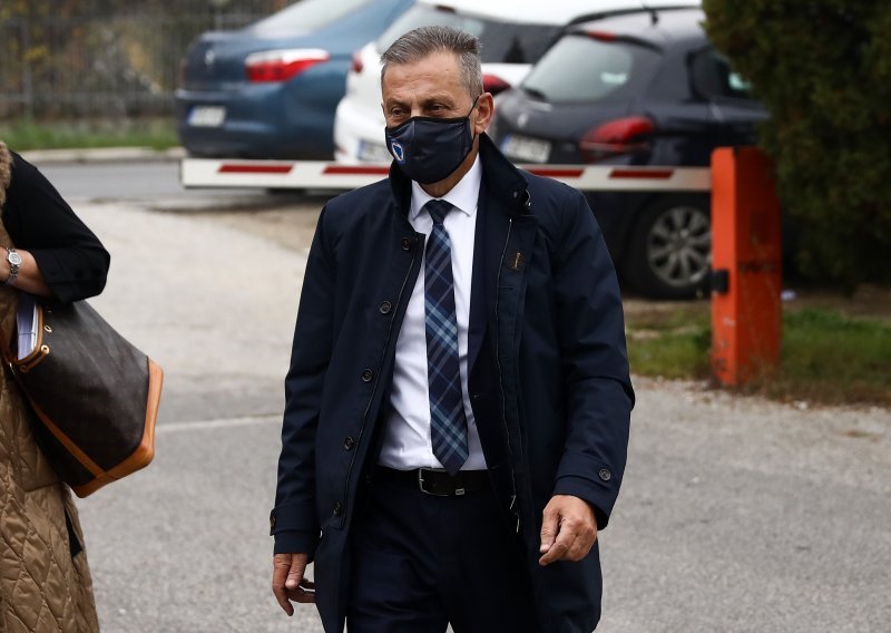 Određen pritvor krivotvoriteljima diplome prvog obavještajca u BiH
