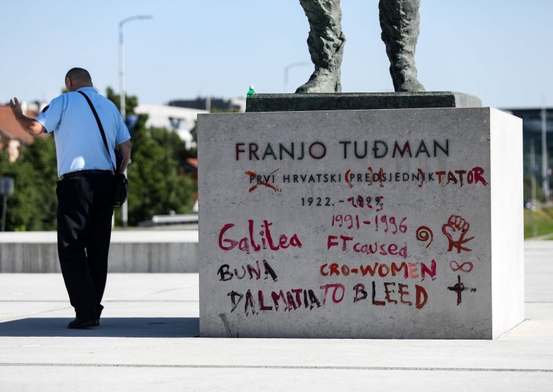Pronađena 34-godišnjakinja koja je išarala spomenik Franji Tuđmanu u Zagrebu