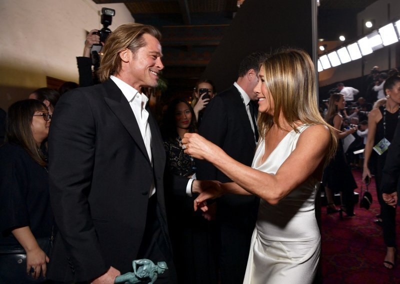 Iznenadila je mnoge: Jennifer Aniston progovorila javno o Bradu Pittu i otkrila u kakvom je odnosu s bivšim suprugom