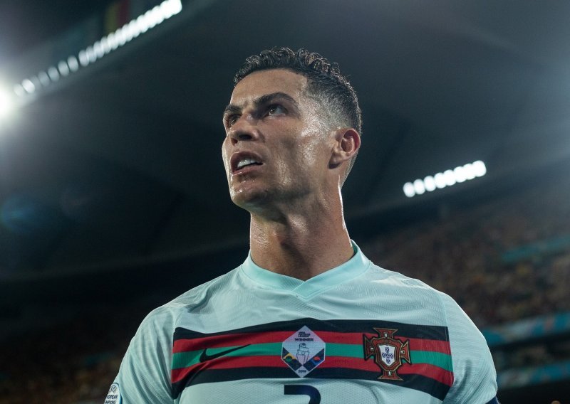 Cristiano Ronaldo oborio rekord koji nema veze s nogometom, a bankovni račun sve mu je deblji