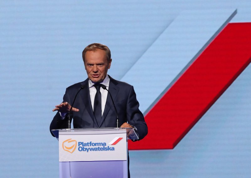 Tusk se vratio u poljsku politiku kao čelnik Građanske platforme