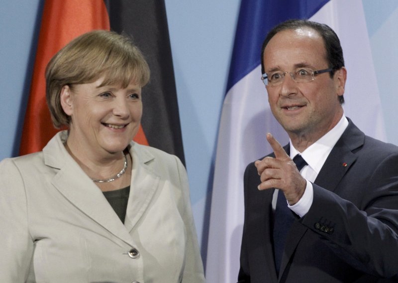 Merkel i Hollande nude Grčkoj 'mjere rasta'