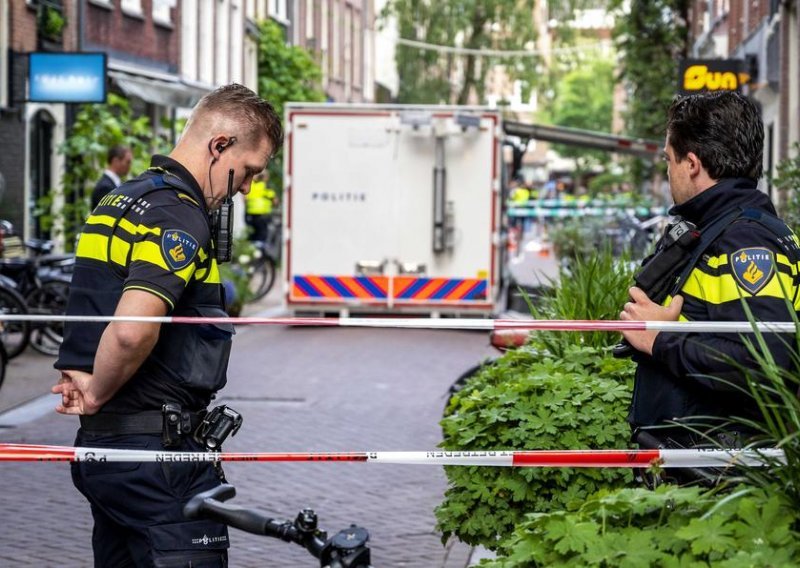 Nizozemski novinar de Vries u kritičnom stanju, policija uhitila troje ljudi