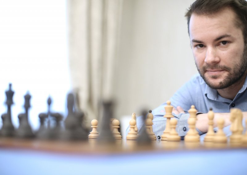 Ivan Šarić kreirao senzaciju u drugom danu velikog turnira u brzom šahu; najbolji hrvatski velemajstor pobijedio izazivača svjetskog prvaka