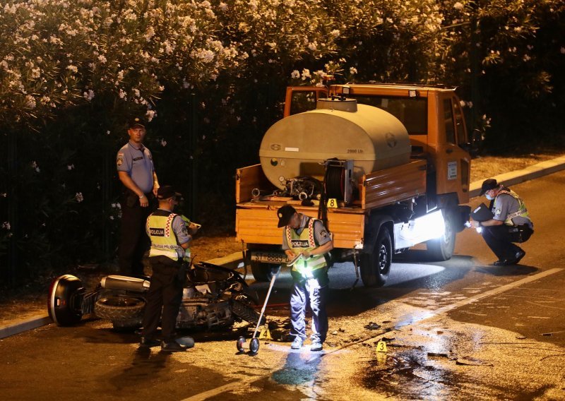 Preminuo motociklist koji se u Splitu zabio u cisternu