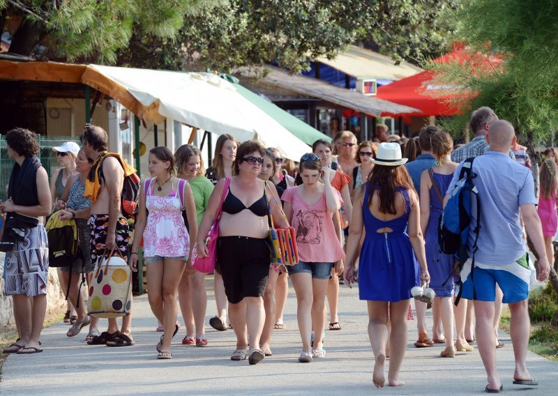 Španjolska ove godine očekuje dvostruko više turista nego 2020.