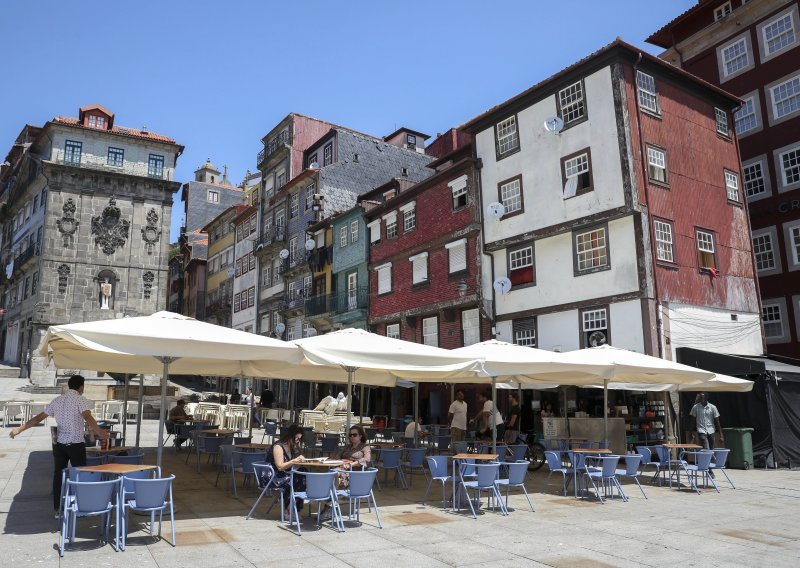 Veliki broj zaraženih: U portugalske restorane od subote samo s covid potvrdom