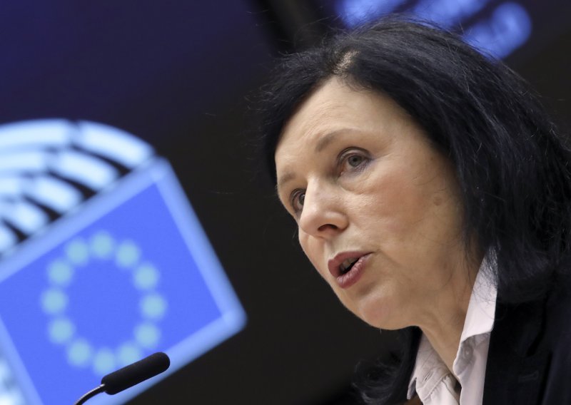 Poljska pred sankcijama Europske komisije: 'Pravo EU-a nadređeno je nacionalnom pravu'