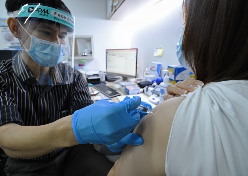 Singapur: Većina novozaraženih bila cijepljena, nema težih slučajeva
