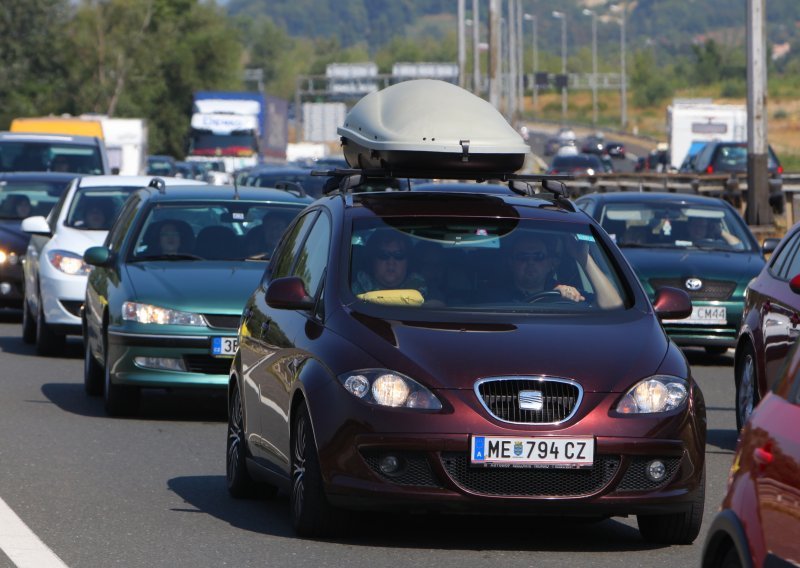 I jutros prometna nesreća: Otežano se vozi na zagrebačkoj obilaznici između Jankomira i Lučkog