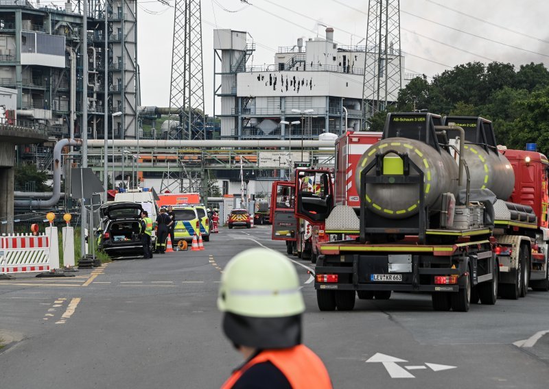 Pronađeno drugo tijelo na mjestu eksplozije u kemijskoj tvornici u Leverkusenu