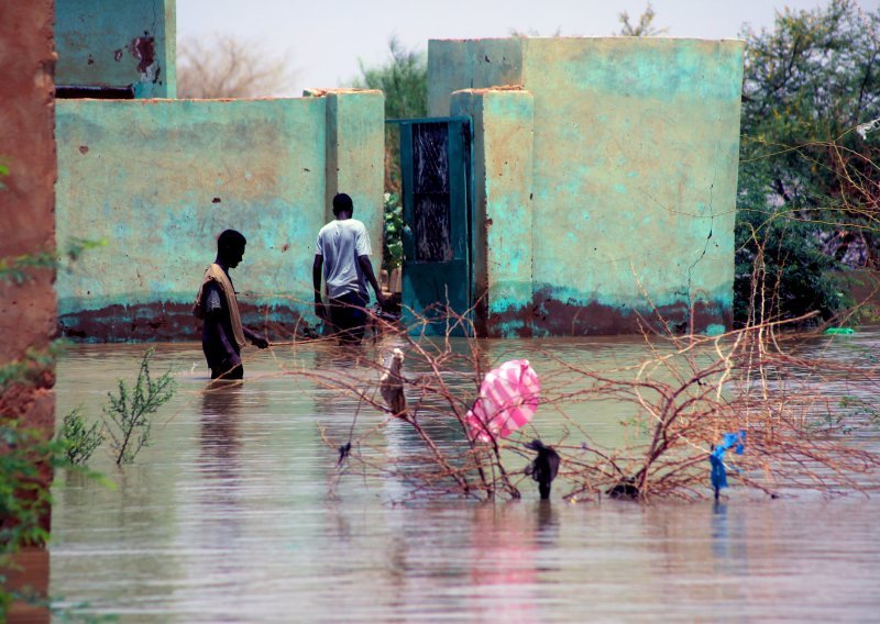 U Južnom Sudanu deseci tisuća ljudi moraju napustiti svoje domove zbog poplava