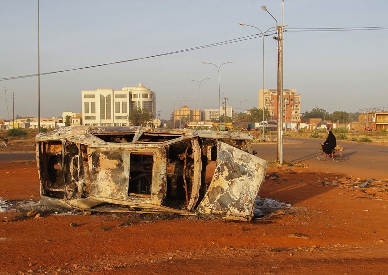 U napadu u Burkini Faso ubijeno najmanje 12 vojnika
