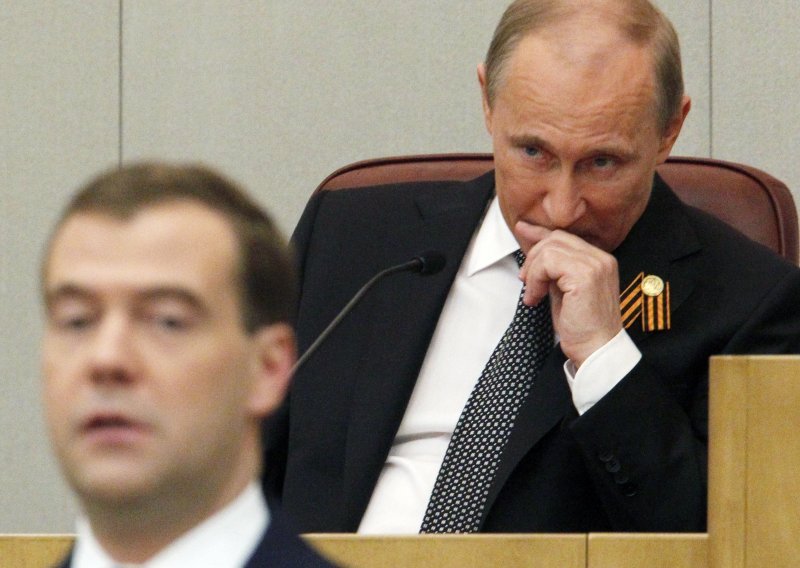 Duma potvrdila Medvedeva za premijera