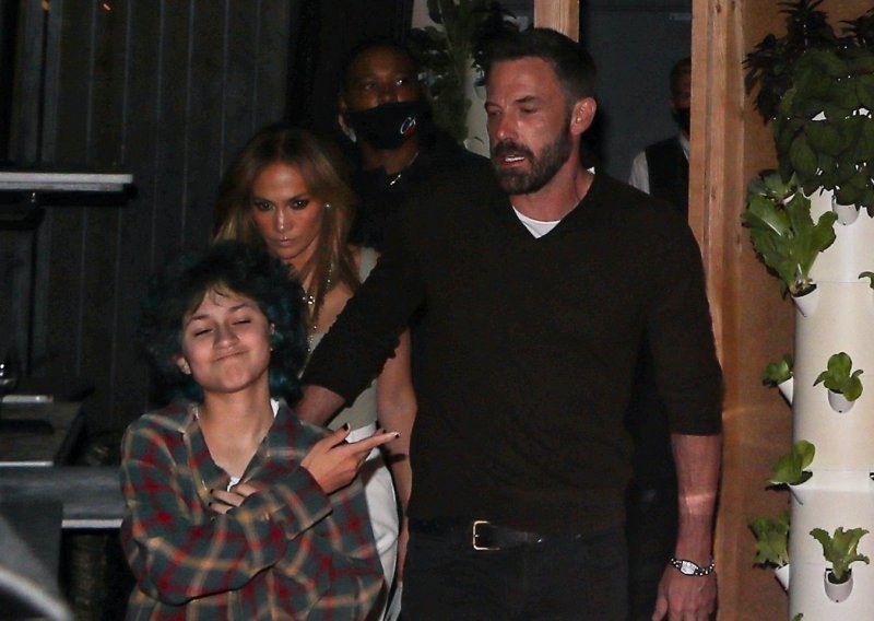 Jennifer Lopez i Ben Affleck ne odvajaju se jedno od drugoga, a sad su na večeru poveli i njezinu 13-godišnju kćer