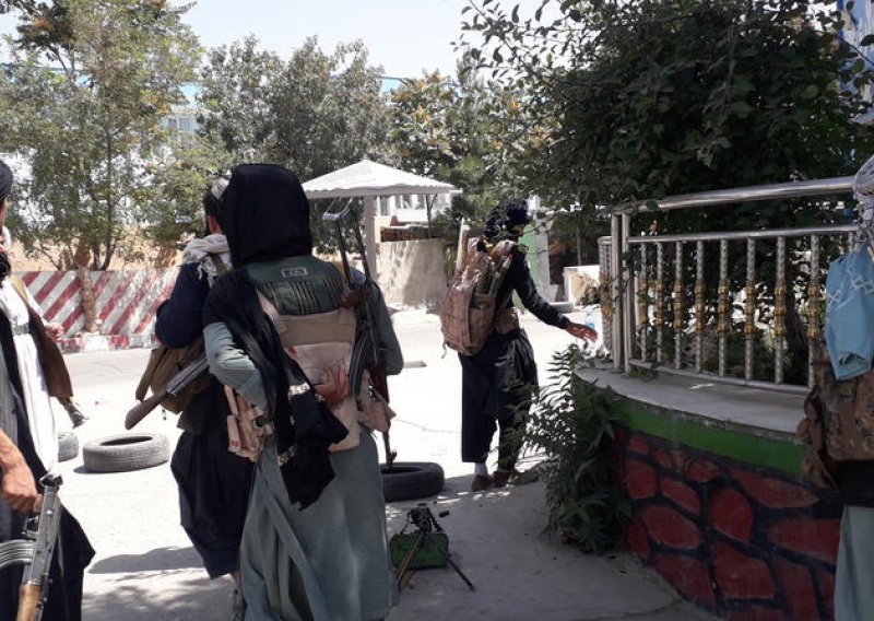 Talibani već kontroliraju dvije trećine Afganistana, Vijeće sigurnosti raspravlja o mjerama