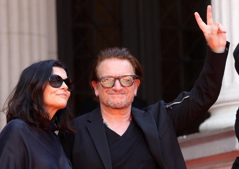 [FOTO] U gradu čiju je povijest ispisao svojom glazbom: Bono je stigao na crveni tepih 27. Sarajevo Film Festivala