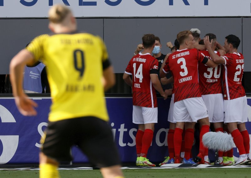 U Njemačkoj postignut jedan od najljepših golova sezone; Josip Brekalo asistencijom okrunio povratak na terene; veliki kiks Borussije (D)