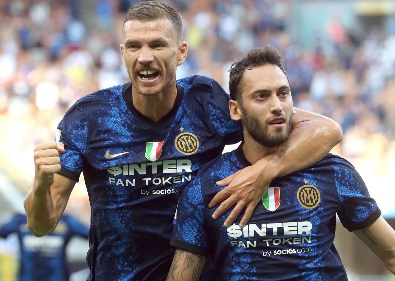Inter furiozno ušao u novu sezonu, a mjesto Romelua Lukakua zauzeo je Edin Džeko; debi kakvog je mogao samo poželjeti