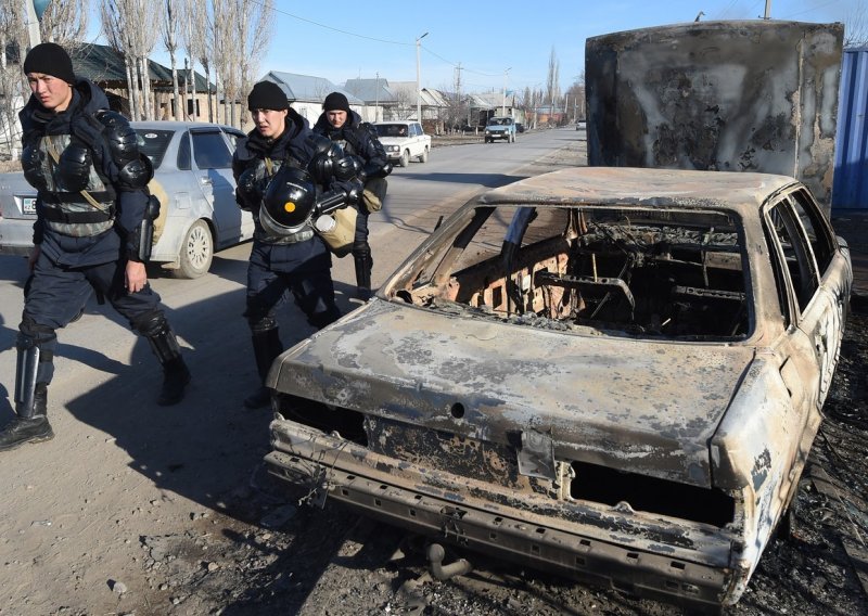 [VIDEO] U eksplozijama u kazahstanskoj vojnoj bazi 5 poginulih