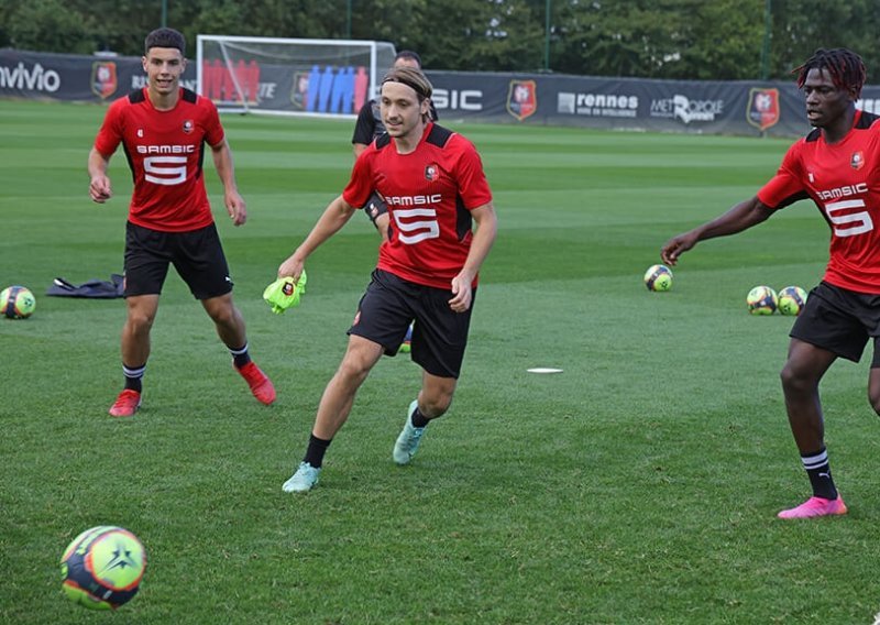 Lovro Majer svoj debi za Rennes neće pamtiti po dobrom; u dresu novog kluba startao je porazom...