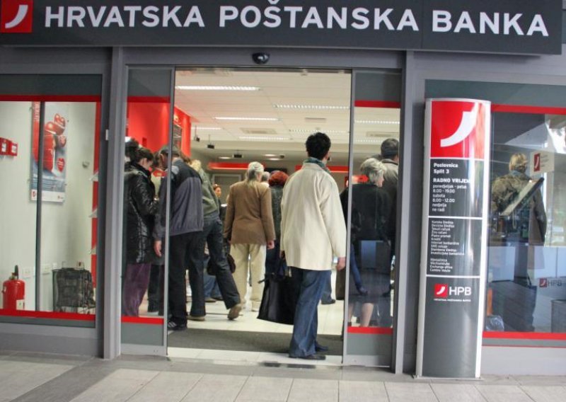 Dramatičan pad dobiti banaka u Hrvatskoj