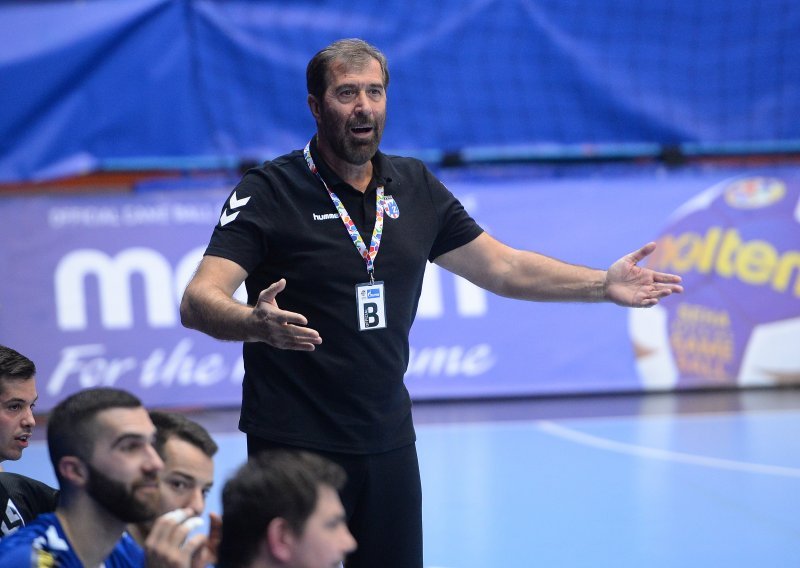 Veselin Vujović poludio kada je čuo da će s Vardarom biti izbačen iz Final Foura SEHA lige; slavni trener nije skrivao što misli o cijeloj situaciji