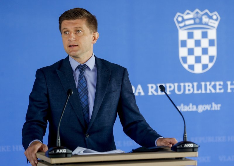 Ministar financija Marić: Dosad smo platili šest milijardi kuna veledrogerijama, ali ne vidimo smanjenje dugova