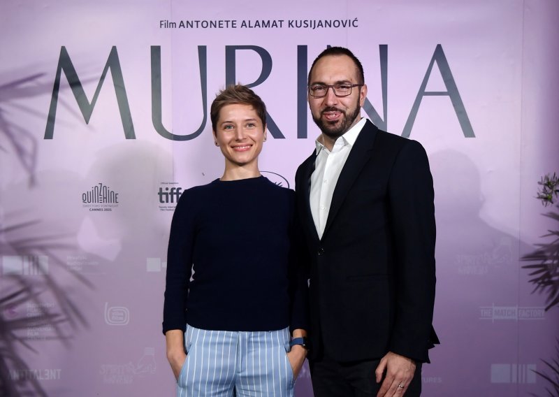 Vjerna svom stilu: Supruga zagrebačkog gradonačelnika u jednostavnom izdanju na premijeri filma