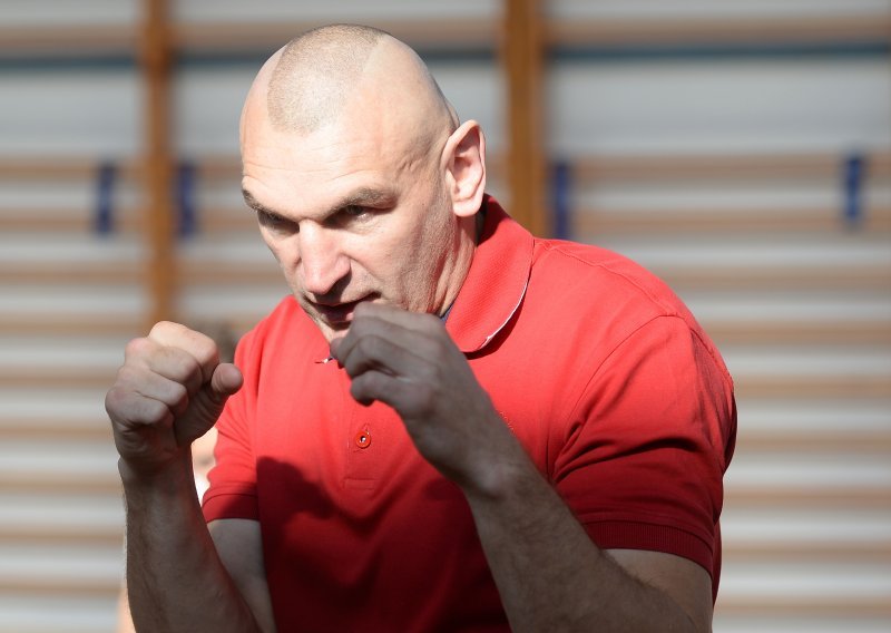 Željko Mavrović se vraća u ring; zna se tko je protivnik 'Šake sa Srednjaka', taj boksač je mlađi čak 26 godina