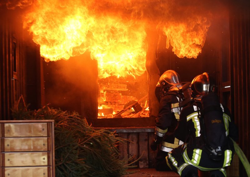Vatrogasci upozoravaju: I dalje je velika opasnost od izbijanja požara zbog visokih temperatura